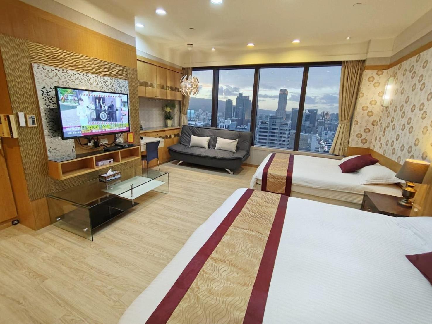 85 Cape Inn Kaohsiung Bagian luar foto