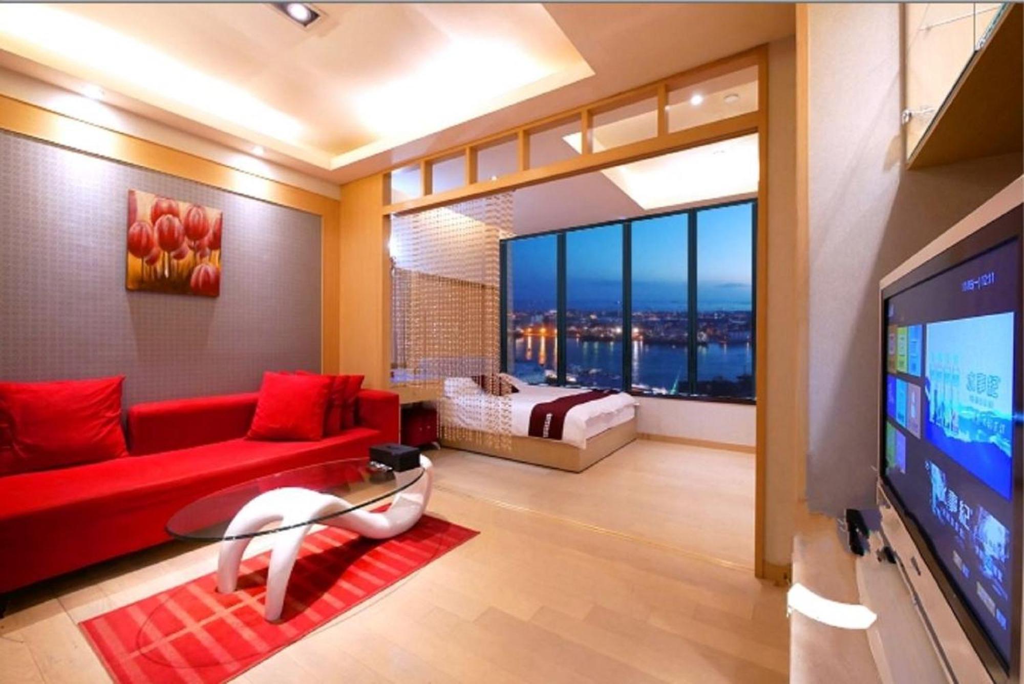 85 Cape Inn Kaohsiung Bagian luar foto